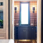 idology-–-casa-bonita-–-sprout-–-hendersonville-nc-–-custom-home-–-butlers-pantry-navy-cabinets-plaid-wallpaper-–-10