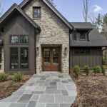 idology-modern-cottage-hideaway-custom-home-design-build-exterior-front-entry-01