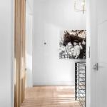 idology-–-overlook-escape-–-couch-mountain-–-fletcher-nc-–-custom-home-–-hallway-wood-slat-wall-art-–-02