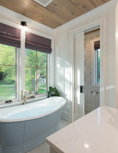 Serene farmhouse bathroom - a fusion of rustic charm and modern luxury.